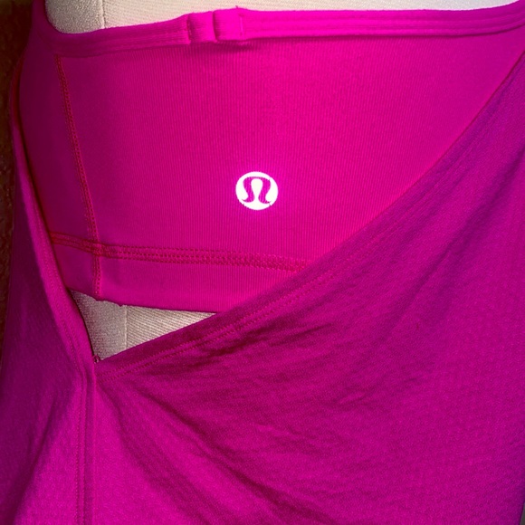 Lululemon No Limit Tank size 4 color: Paris Perfection - Picture 9 of 9